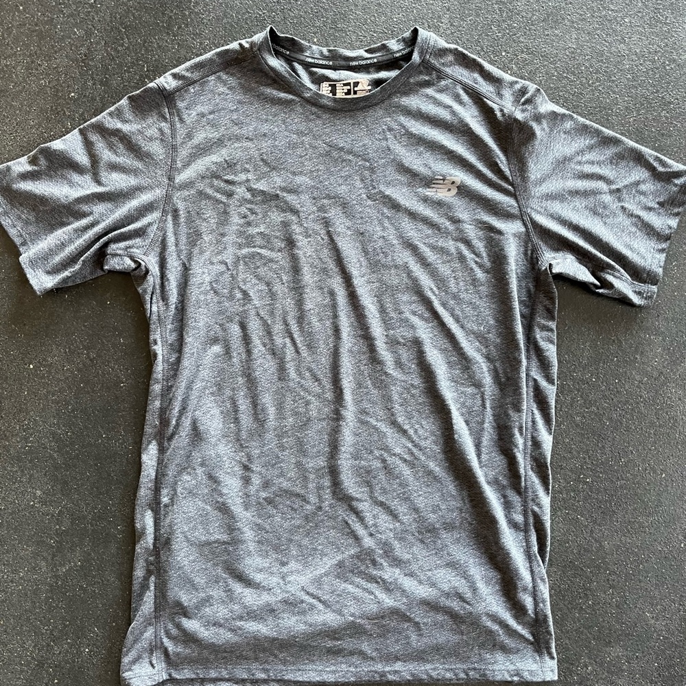 New balance technical grey tee